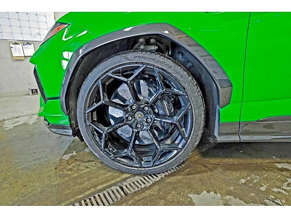 2024 Lamborghini Urus Performante - Image 2 of 18