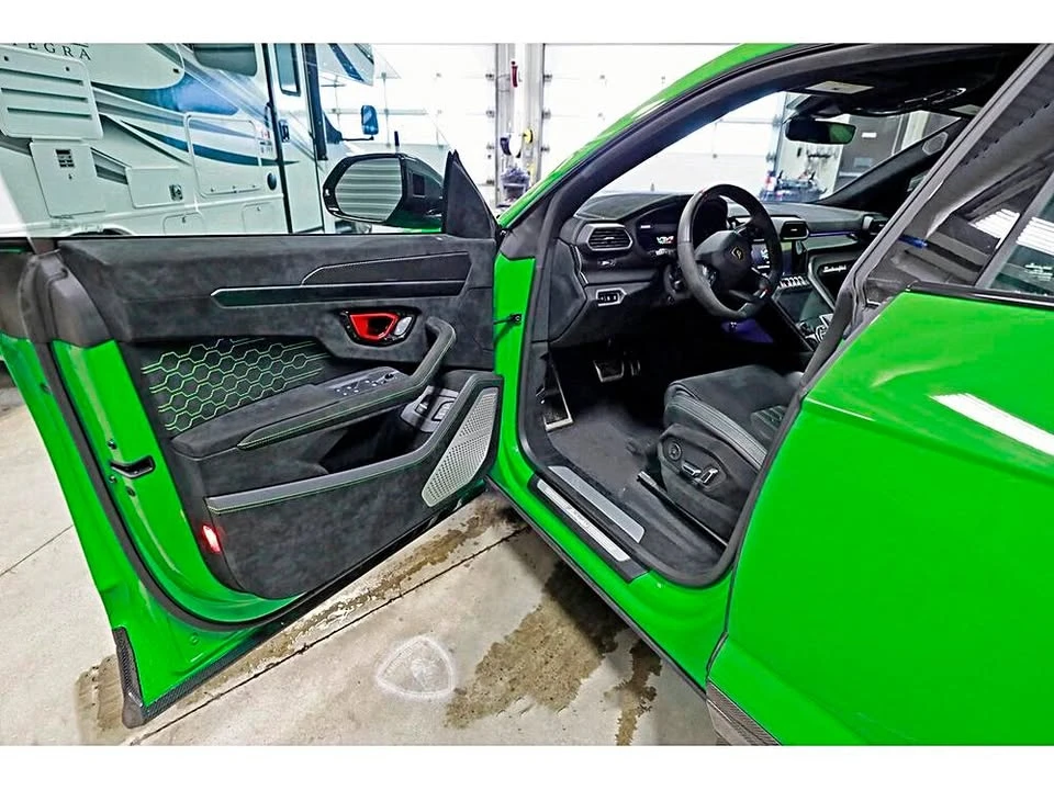 2024 Lamborghini Urus Performante - Image 10 of 18