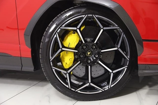 2024 Lamborghini Urus Performante - Image 16 of 20