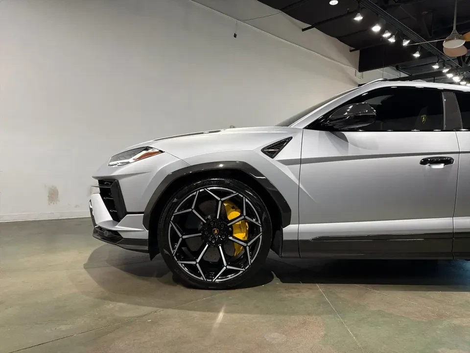 2024 Lamborghini Urus Performante - Image 2 of 14
