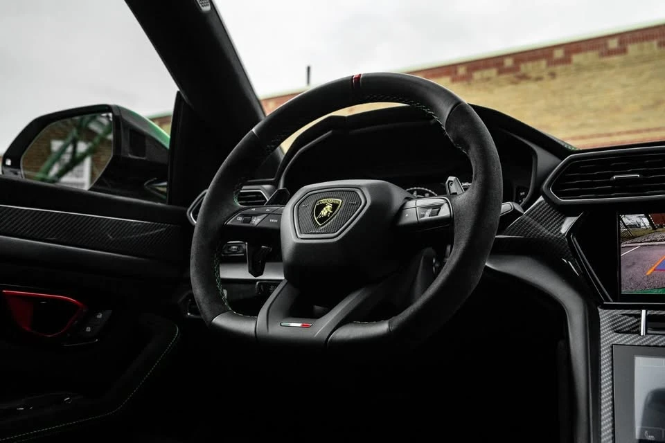 2024 Lamborghini Urus Performante - Image 7 of 17