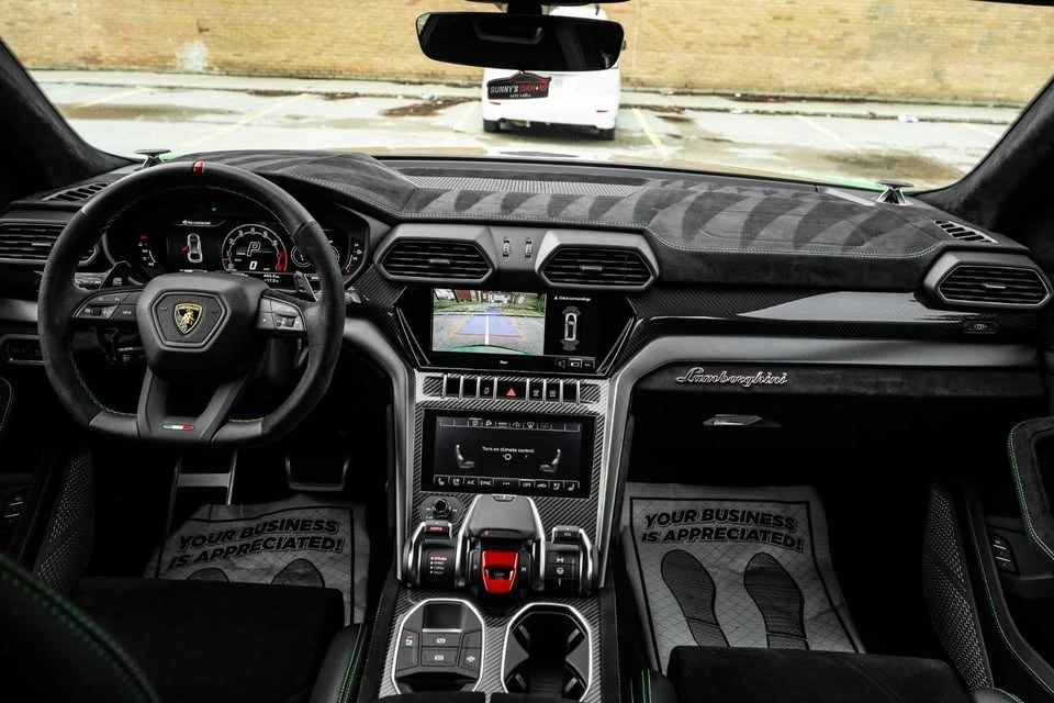 2024 Lamborghini Urus Performante - Image 4 of 17