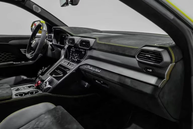 2024 Lamborghini Urus Performante - Image 5 of 5