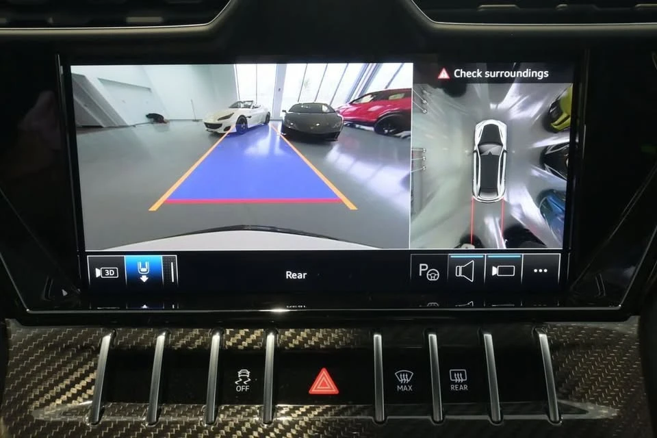 2024 Lamborghini Urus Performante - Image 13 of 16