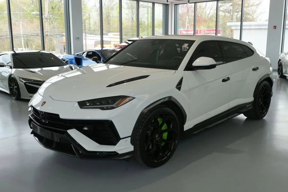 2024 Lamborghini Urus Performante - Image 3 of 16