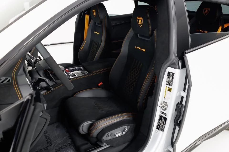 2024 Lamborghini Urus Performante - Image 9 of 17