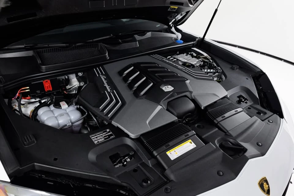 2024 Lamborghini Urus Performante - Image 17 of 17