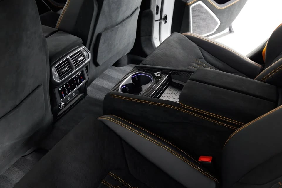 2024 Lamborghini Urus Performante - Image 16 of 17