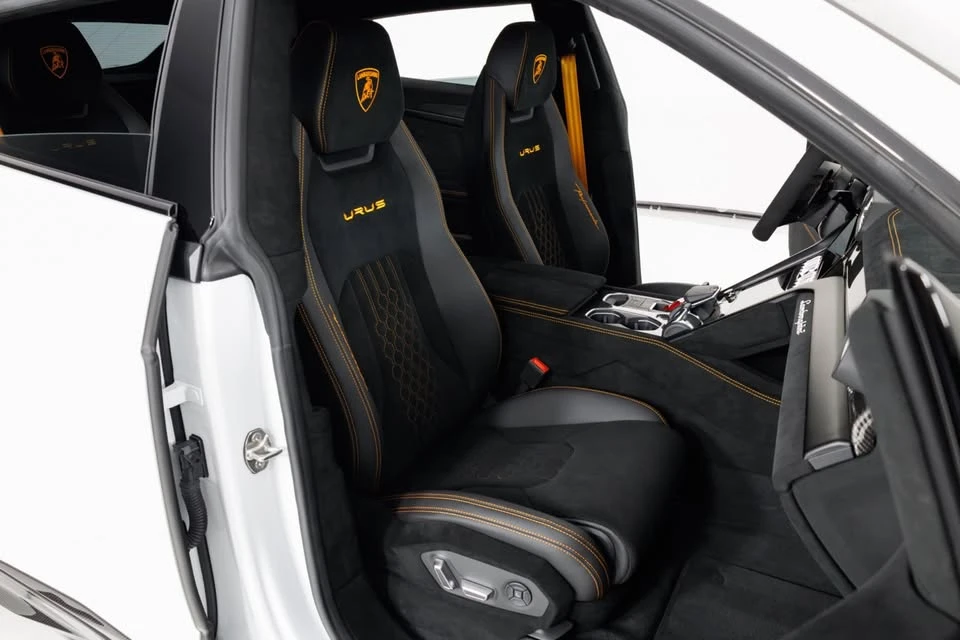 2024 Lamborghini Urus Performante - Image 14 of 17