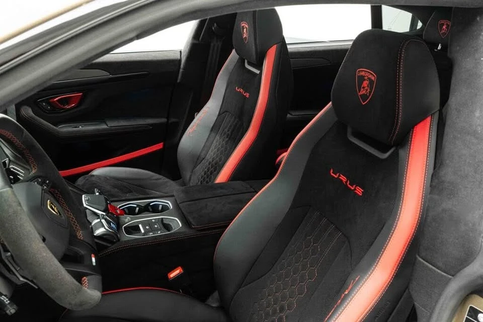 2024 Lamborghini Urus Performante - Image 14 of 20