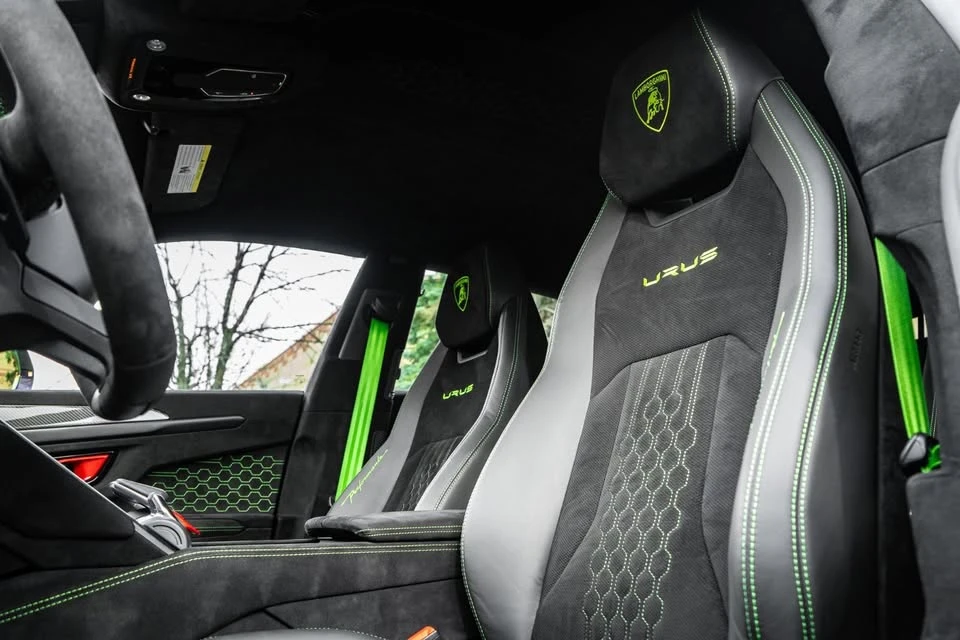 2024 Lamborghini Urus Performante - Image 15 of 19