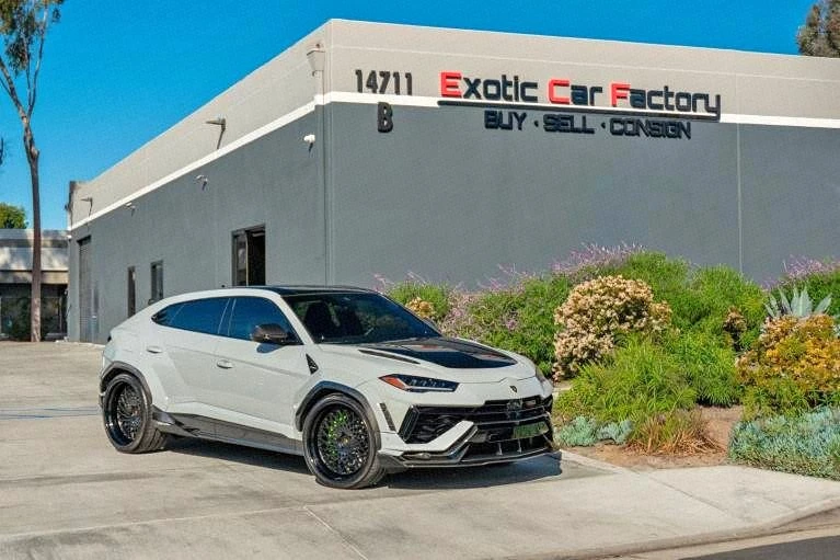 2024 Lamborghini Urus Performante - Image 1 of 20