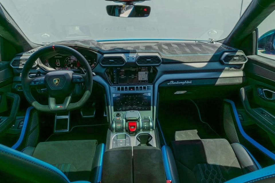 2024 Lamborghini Urus Performante - Image 17 of 20