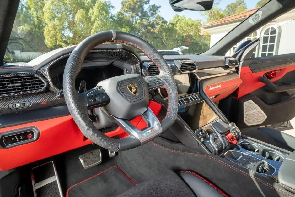 2024 Lamborghini Urus S - Image 9 of 15
