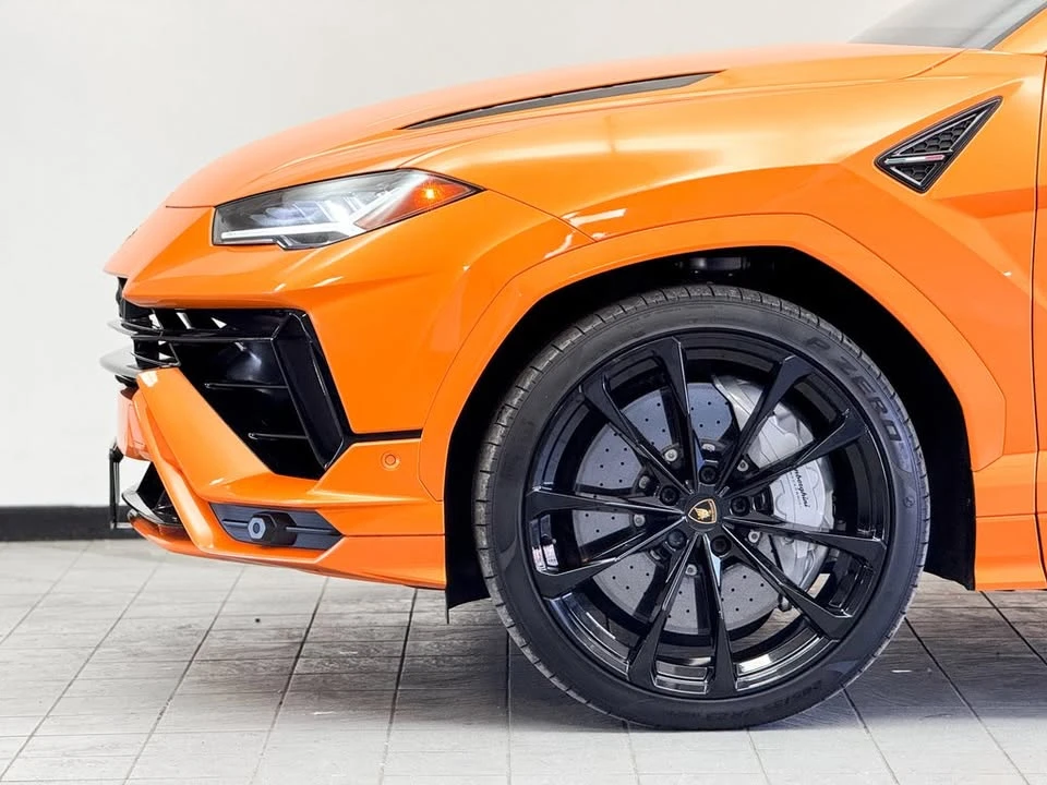 2024 Lamborghini Urus S - Image 2 of 10