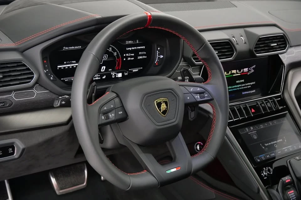 2024 Lamborghini Urus S - Image 11 of 15