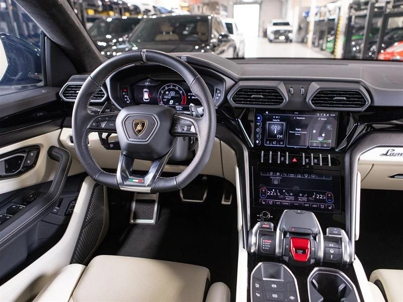 2024 Lamborghini Urus S - Image 9 of 10