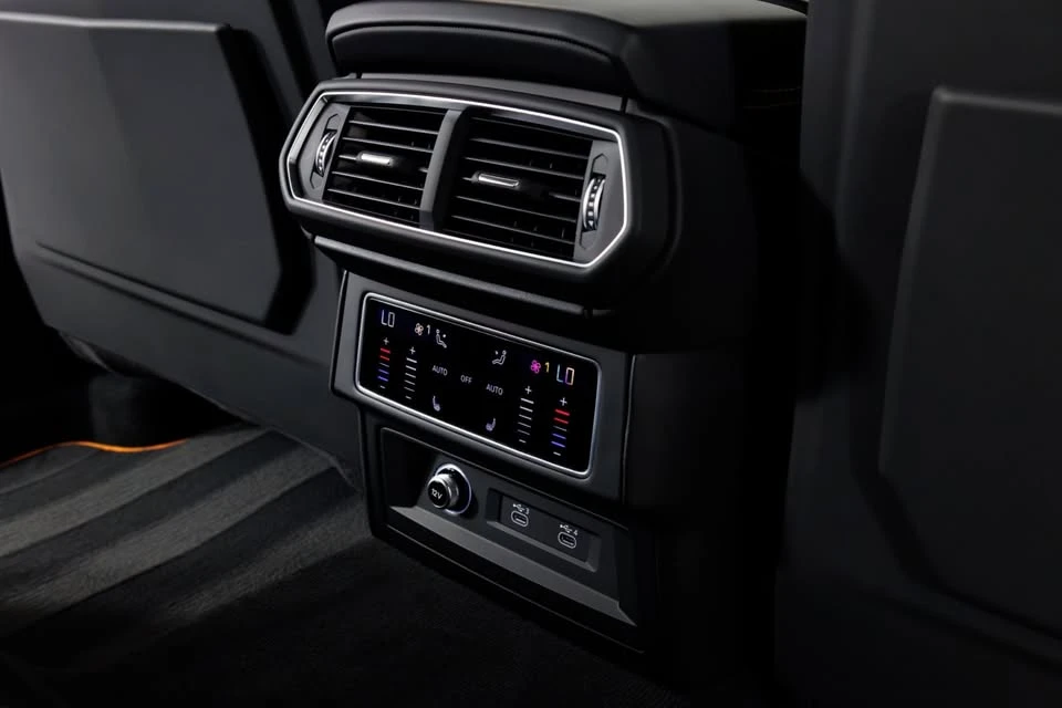 2024 Lamborghini Urus S - Image 15 of 19