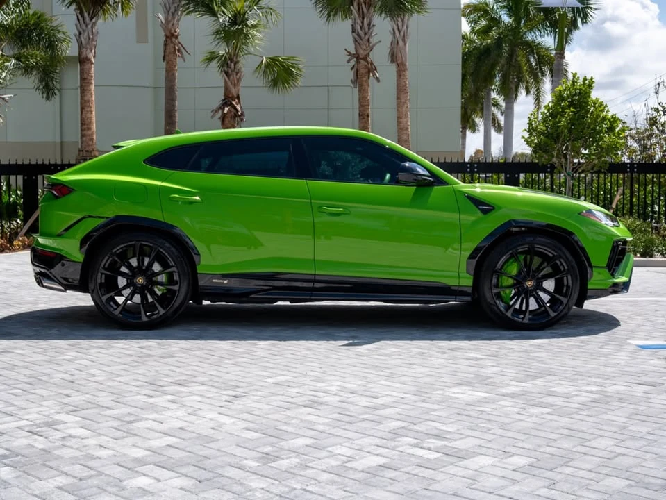 2024 Lamborghini Urus S - Image 2 of 20