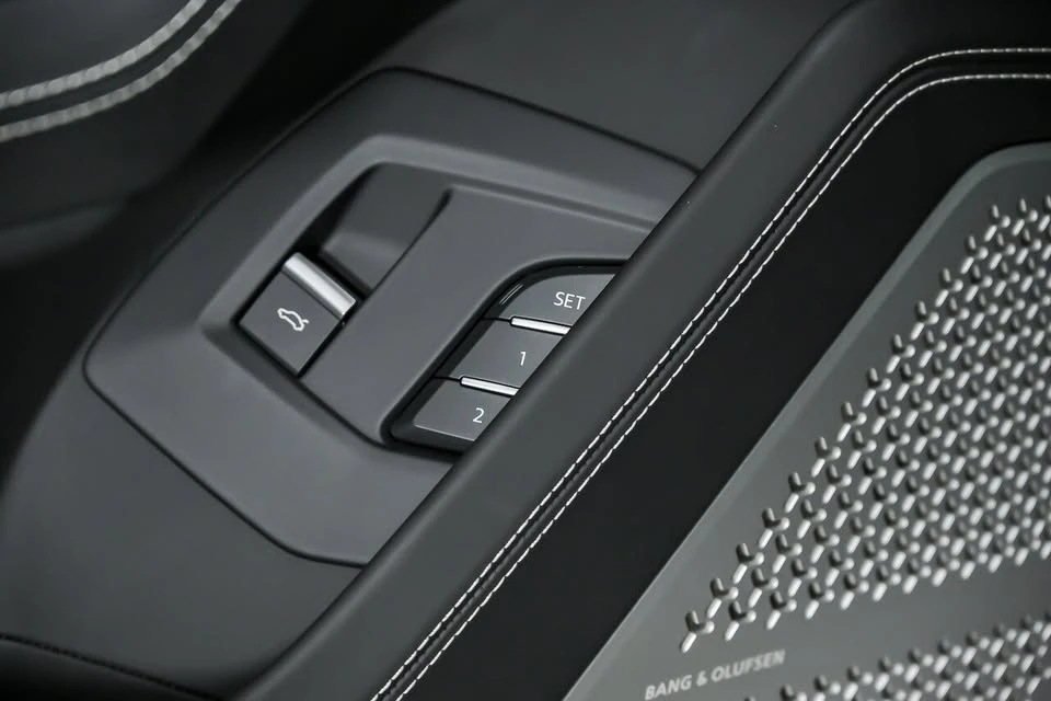 2024 Lamborghini Urus S - Image 18 of 20
