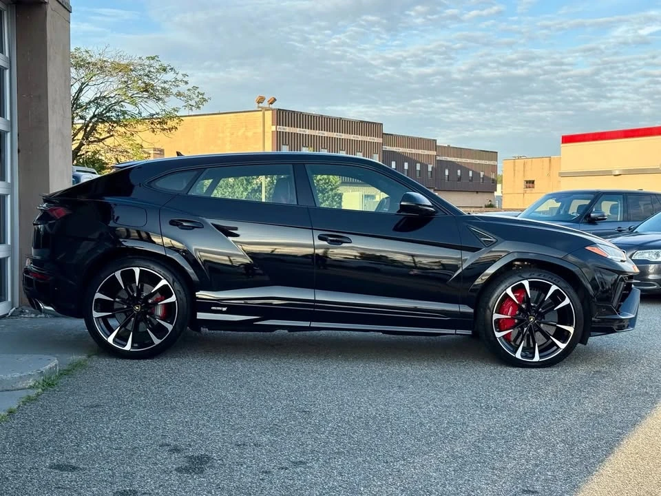 2024 Lamborghini Urus S - Image 2 of 14