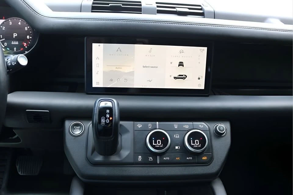 2024 Land Rover Defender L663 - Image 13 of 16