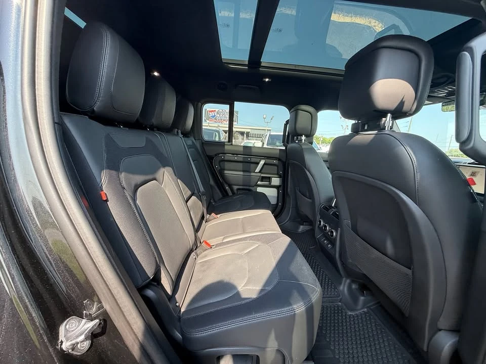 2024 Land Rover Defender L663 - Image 18 of 19