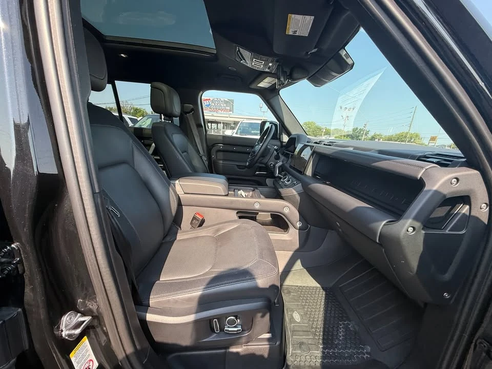 2024 Land Rover Defender L663 - Image 14 of 19