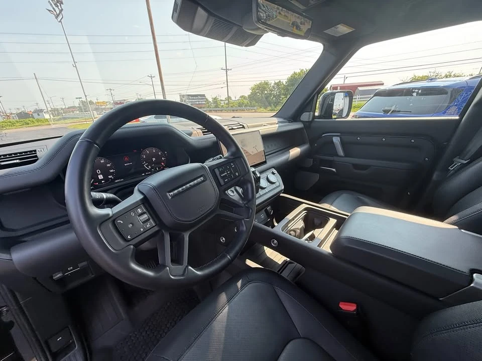 2024 Land Rover Defender L663 - Image 12 of 19