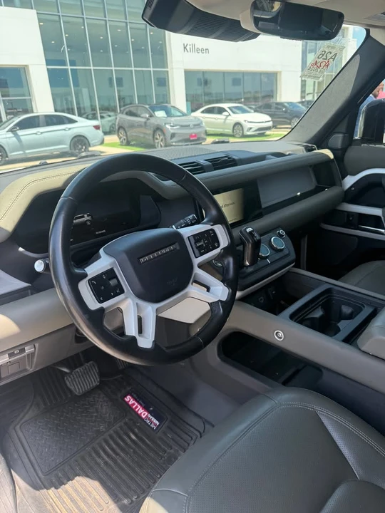 2024 Land Rover Defender L663 - Image 2 of 4