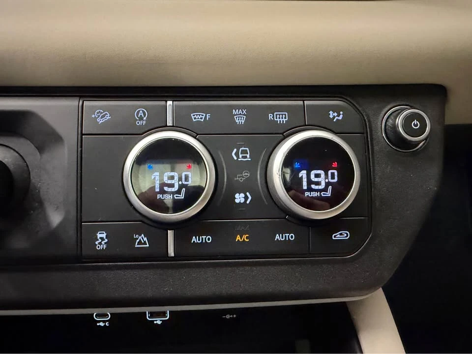 2024 Land Rover Defender L663 - Image 15 of 19