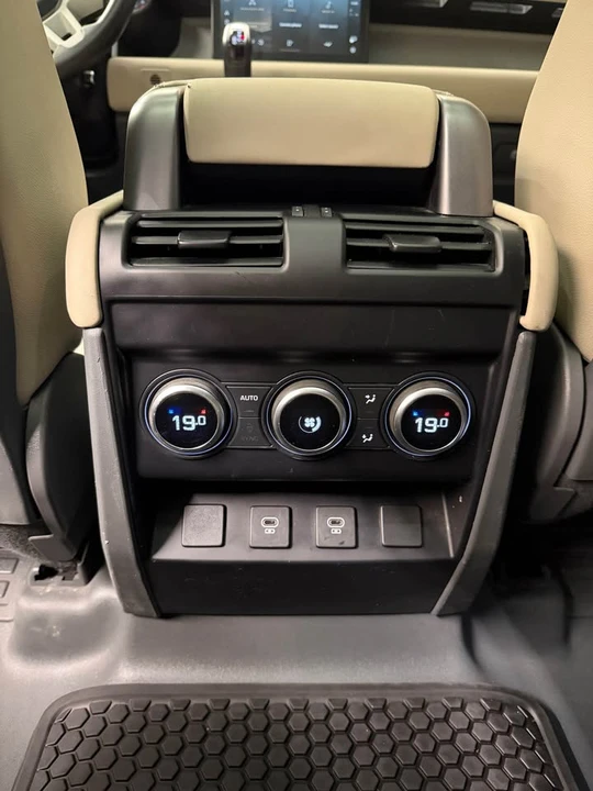 2024 Land Rover Defender L663 - Image 9 of 19