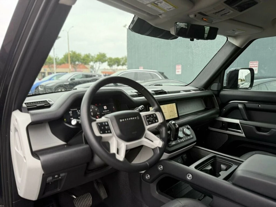 2024 Land Rover Defender L663 - Image 9 of 21