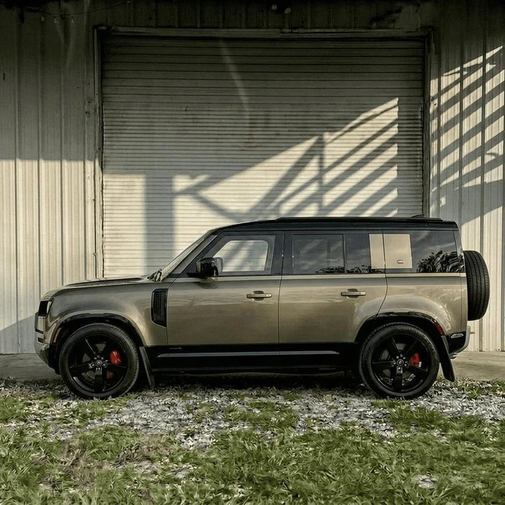 2024 Land Rover Defender L663 - Image 2 of 31