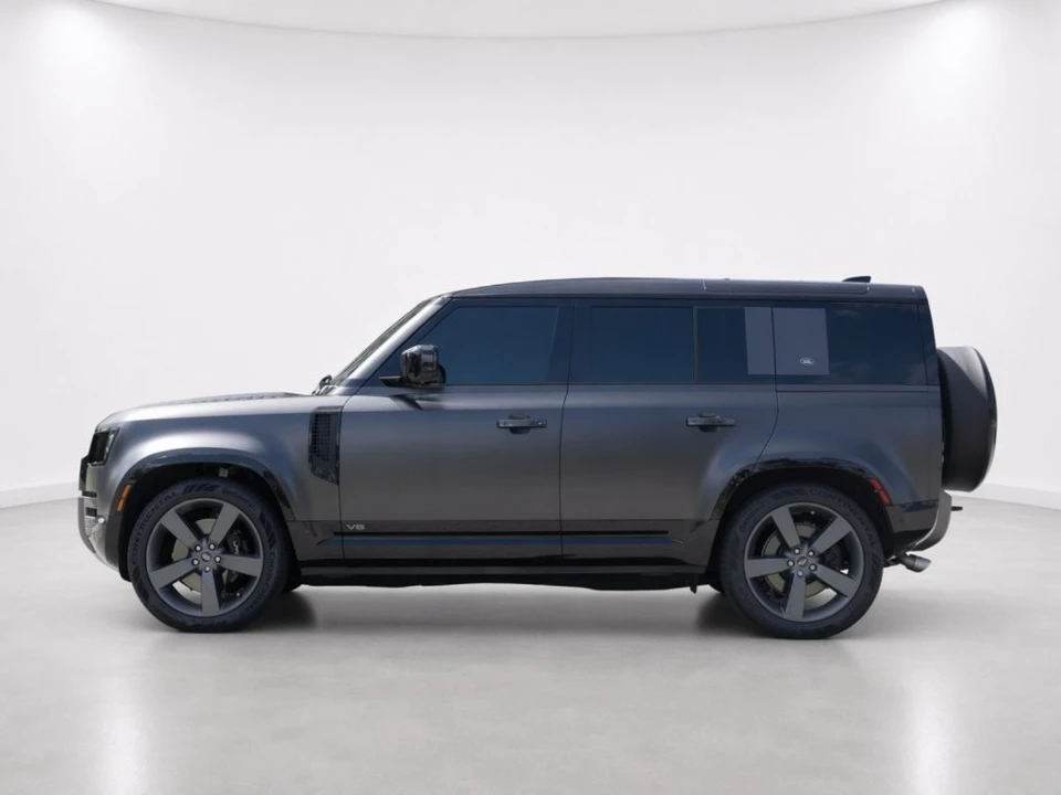 2024 Land Rover Defender L663 - Image 3 of 31