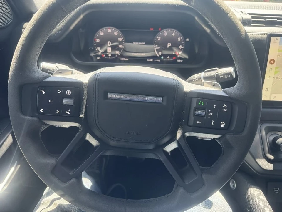 2024 Land Rover Defender L663 - Image 21 of 31