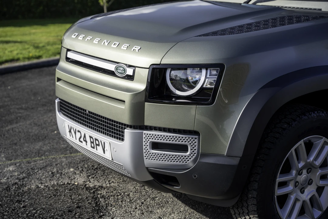 2024 Land Rover Defender L663 - Image 20 of 31
