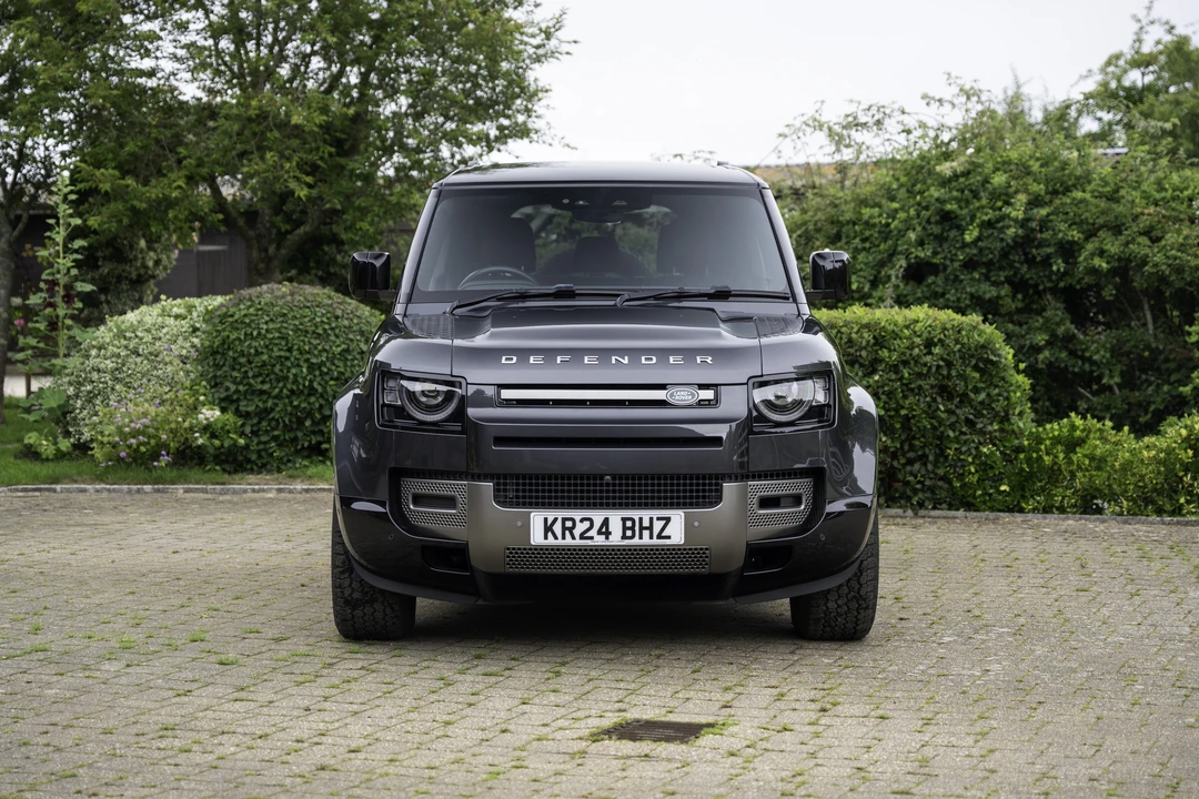 2024 Land Rover Defender L663 - Image 2 of 31