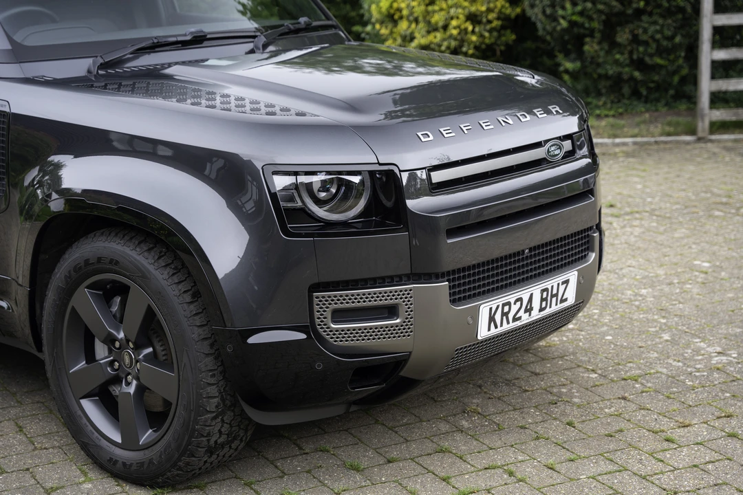 2024 Land Rover Defender L663 - Image 23 of 31
