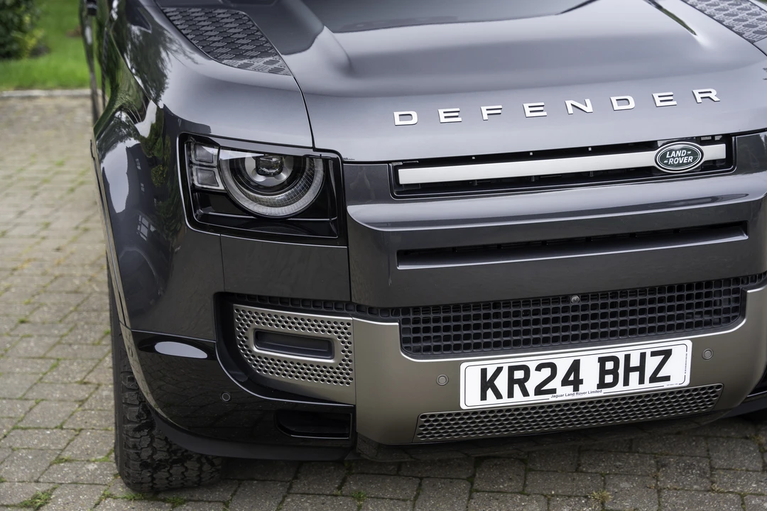 2024 Land Rover Defender L663 - Image 25 of 31