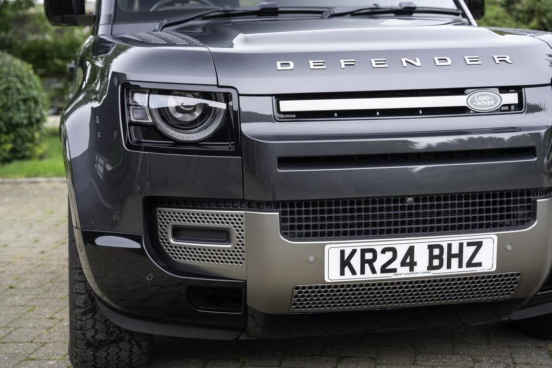 2024 Land Rover Defender L663 - Image 26 of 31