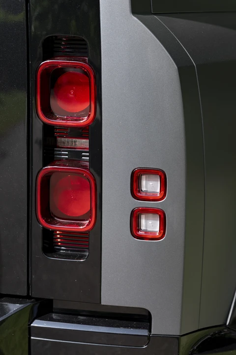 2024 Land Rover Defender L663 - Image 23 of 31