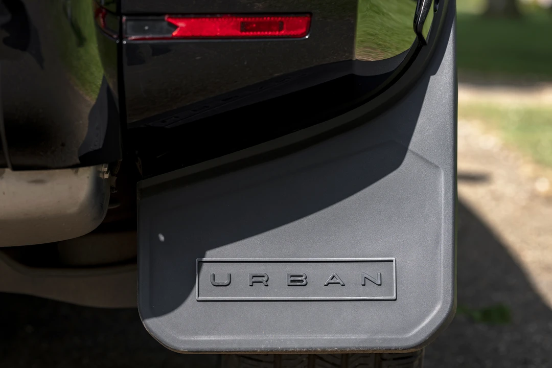 2024 Land Rover Defender L663 - Image 27 of 31