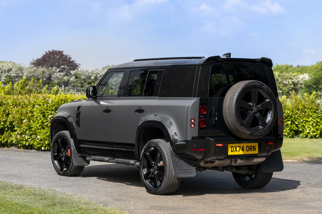 2024 Land Rover Defender L663 - Image 9 of 31