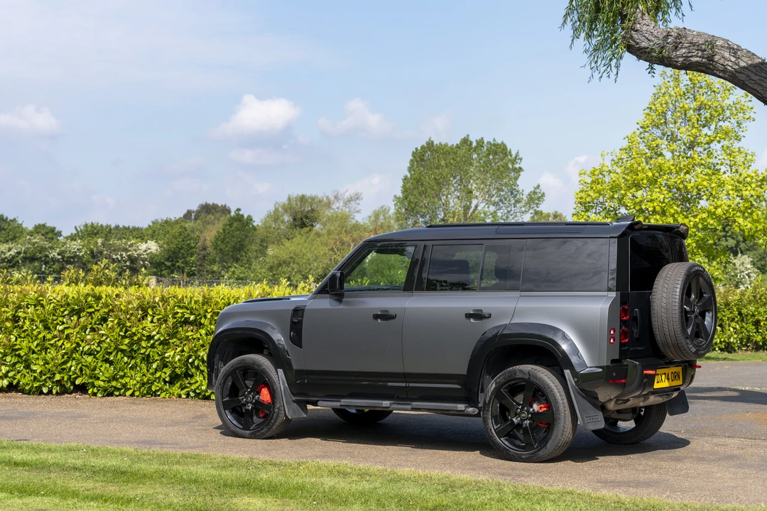 2024 Land Rover Defender L663 - Image 4 of 31