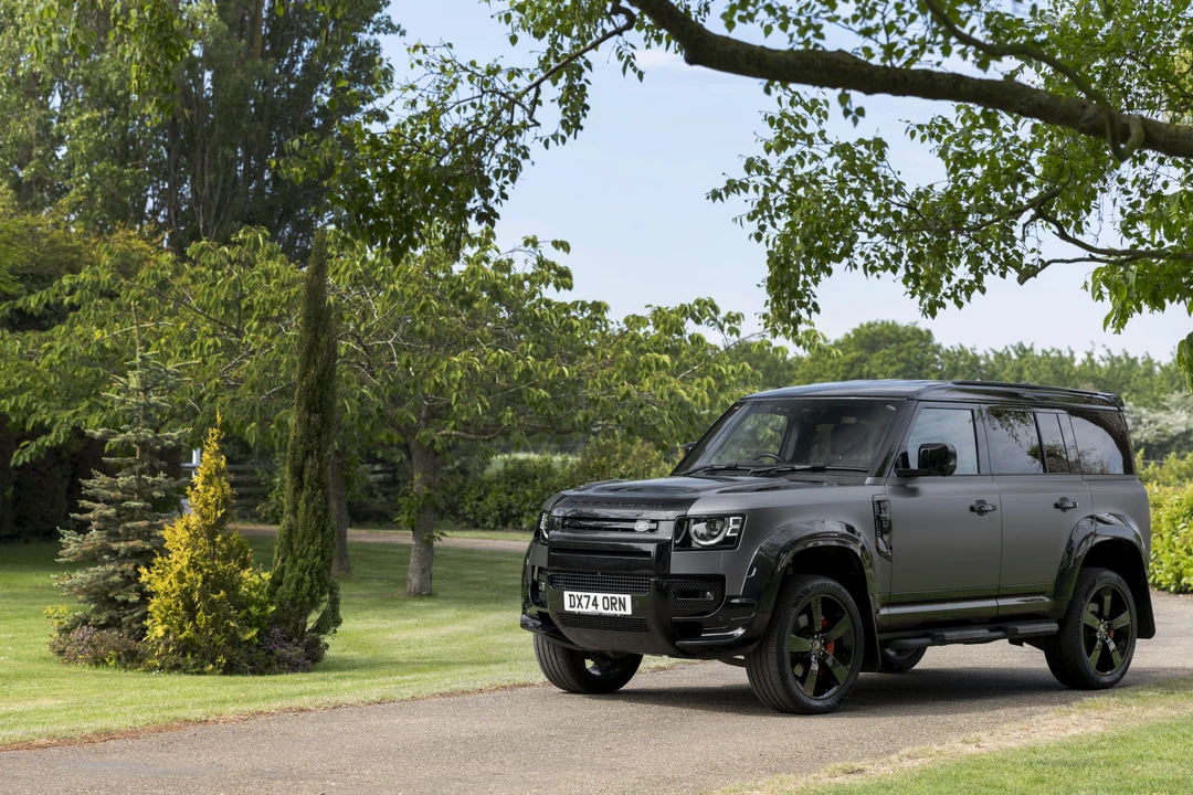 2024 Land Rover Defender L663 - Image 15 of 31