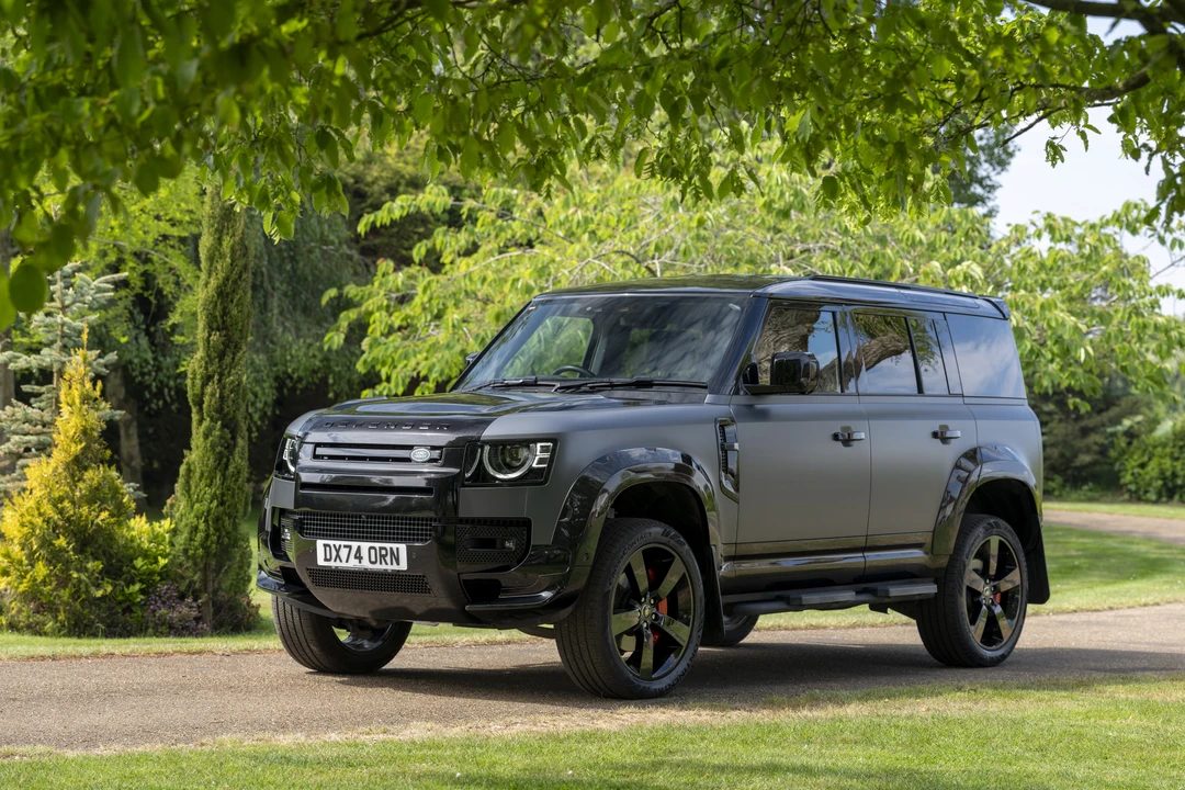2024 Land Rover Defender L663 - Image 3 of 31