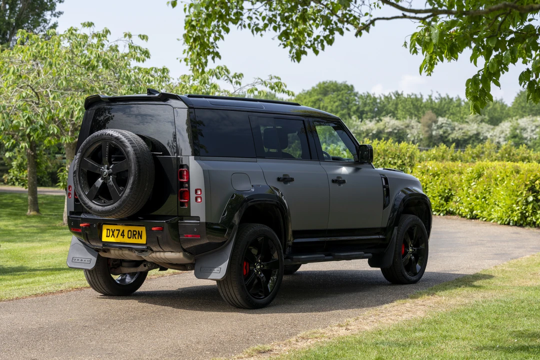 2024 Land Rover Defender L663 - Image 10 of 31