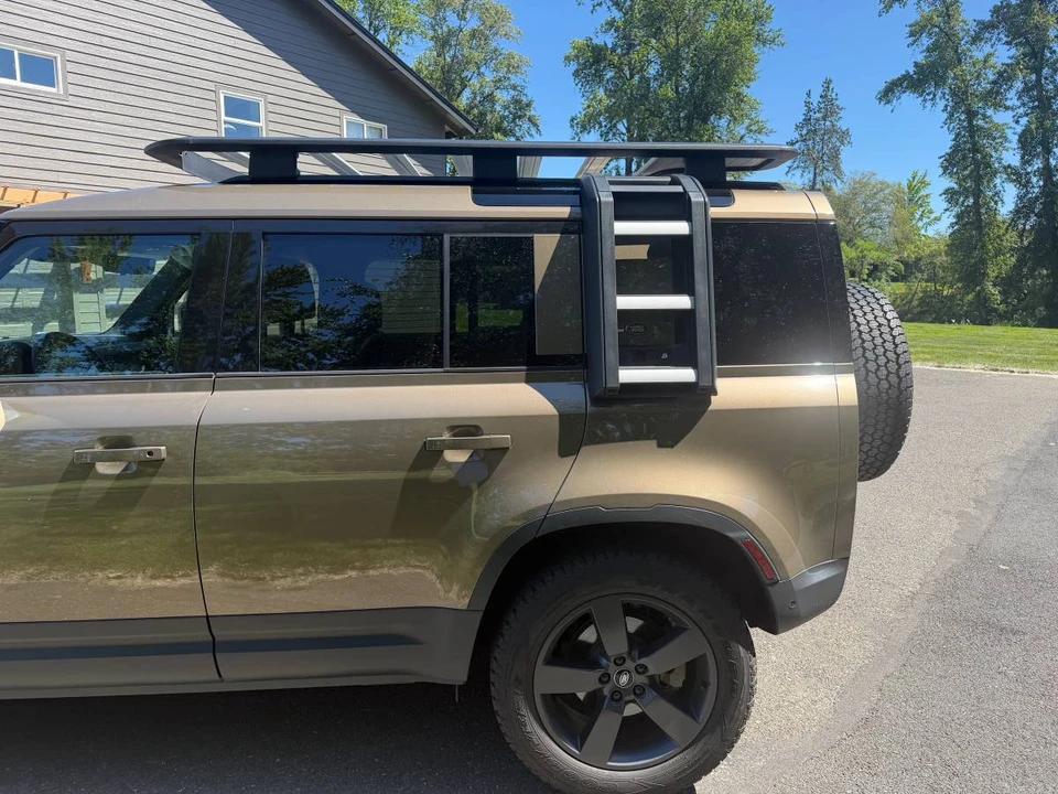 2024 Land Rover Defender L663 - Image 2 of 7