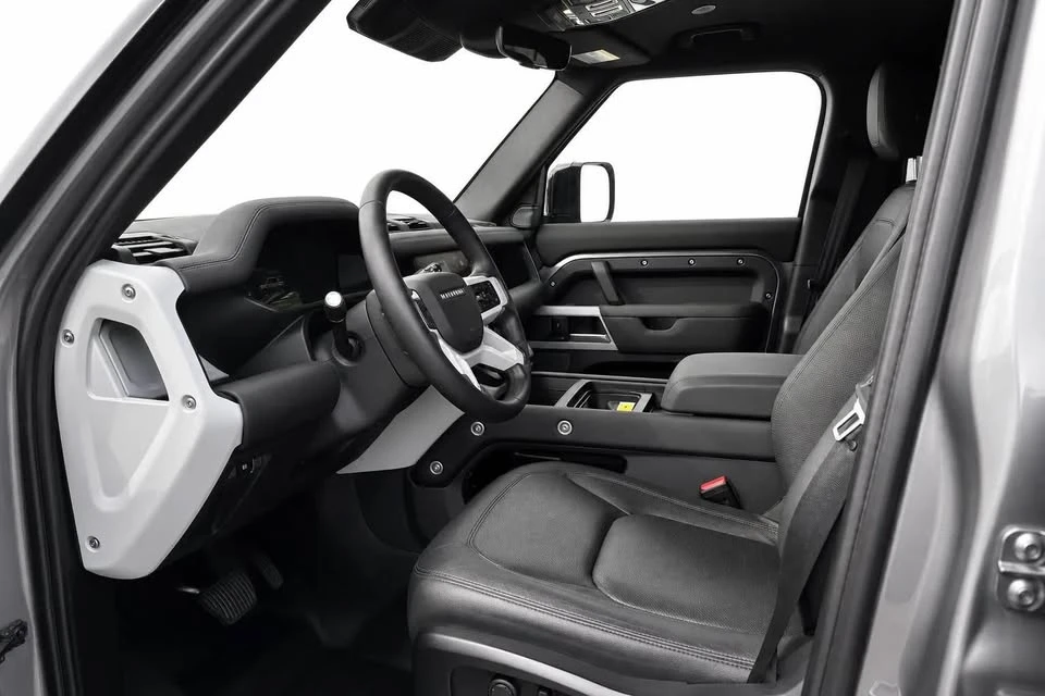 2024 Land Rover Defender L663 - Image 8 of 10